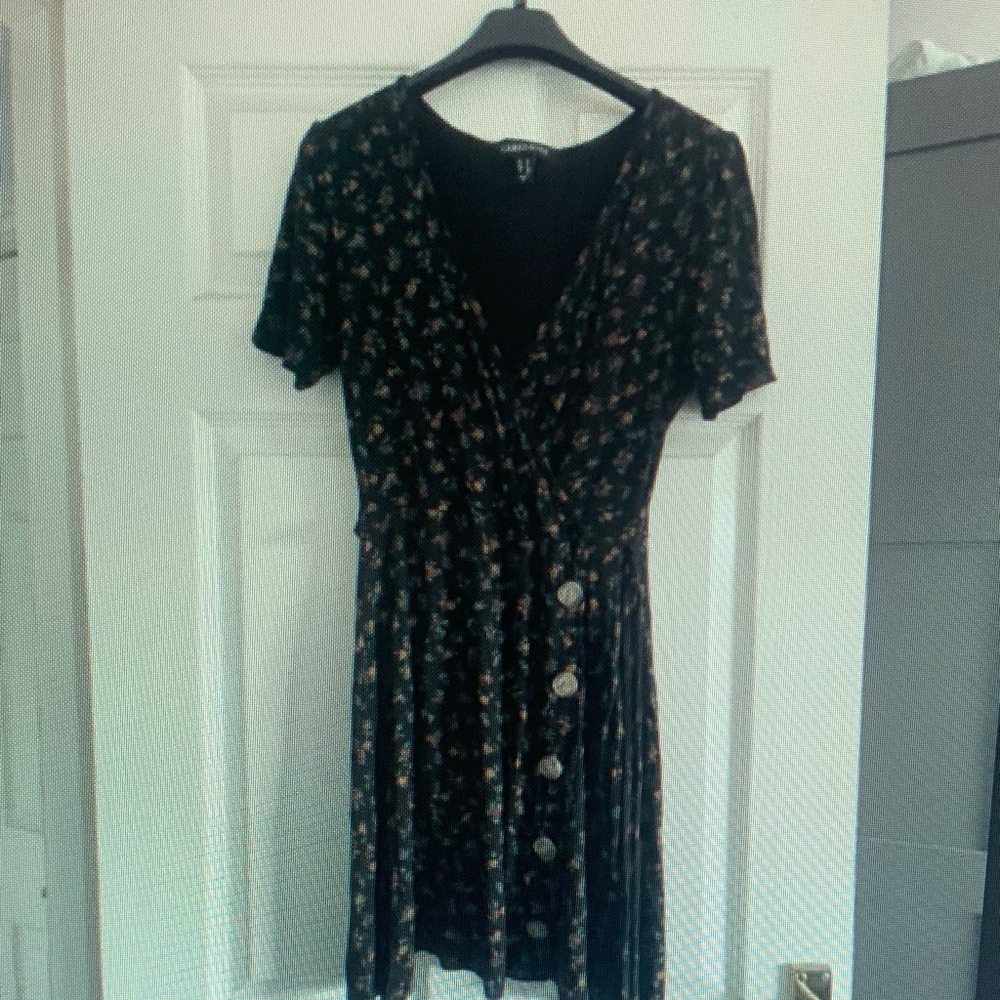 Chic Black Floral Mini Dress